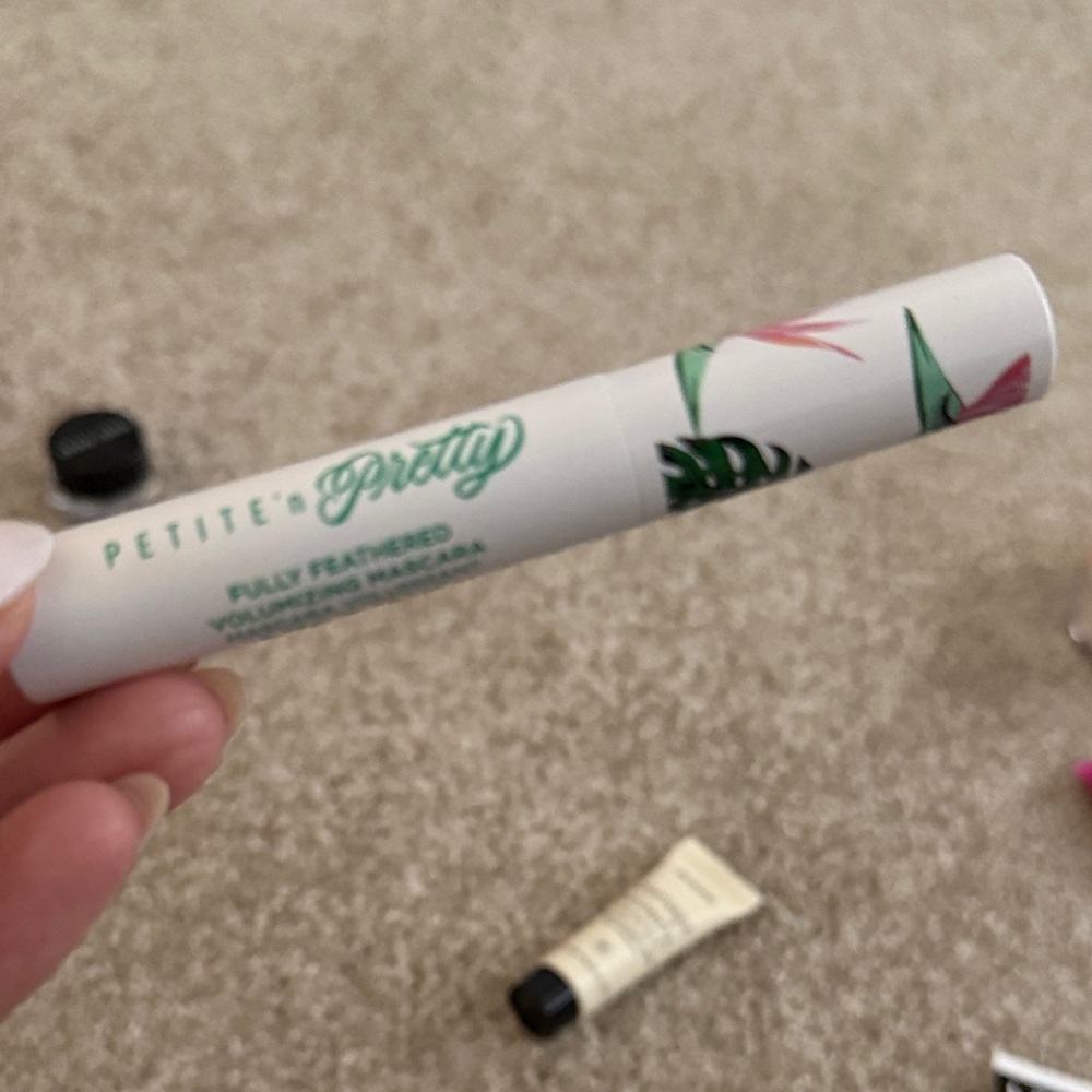 Pretty Vulgar Mascara - White and Green